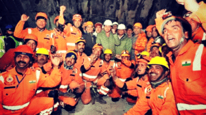 MIRACULOUS RESCUE: When All Machines Fail, Indian ‘Rat Miners’ Dig Non-Stop for 26 Hours WITH HAND TOOLS To Free 41 Workers Trapped in a Collapsed Tunnel