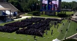 Dozens of Duke Graduates and Students Walk Out on Vocal Israel Supporter and Jewish Comedian Jerry Seinfeld at Graduation