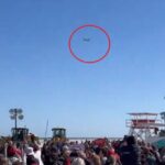 VIDEO: President Trump Does a Flyover above TENS OF THOUSANDS at MEGA MAGA RALLY Patriots in Trump Force One before his Rally in Wildwood, New Jersey!
