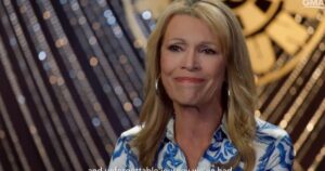 Watch: Vanna White Breaks Down in Tears as She Says Goodbye to Pat Sajak